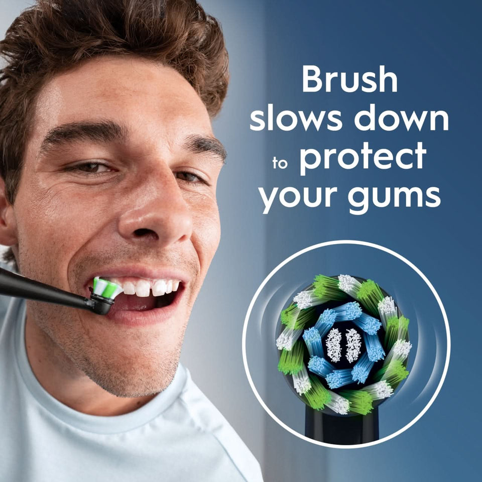 Oral-B Pro 1 Cross Action Black & Travel Case